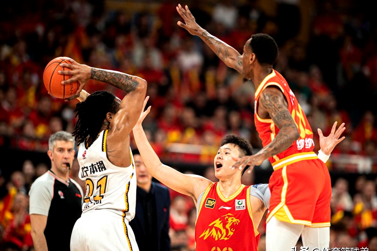 关键时刻突围战来临，广厦男篮围绕欧篮联外线爆发，态度坚定，细节决定成败