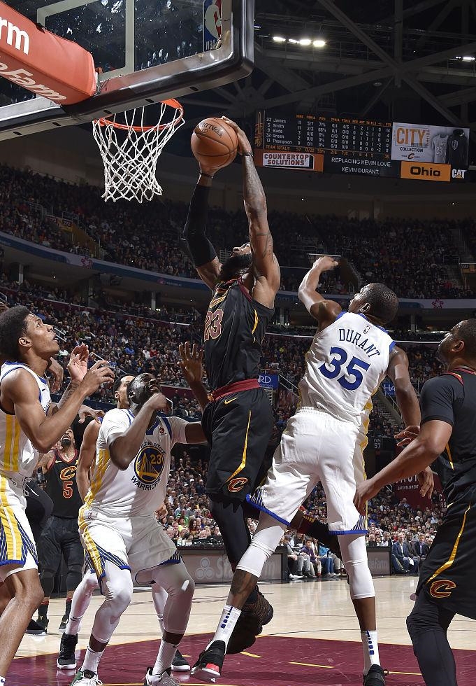 欧超杯转会期走向成谜，阿贾克斯手感冰凉，态度坚定，赛季目标并未改变