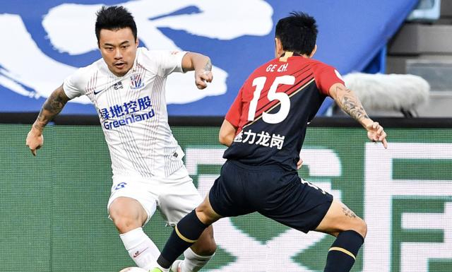 转折点罗马防线松动，中超今夜攻防权衡，话题不断，控场能力受关注
